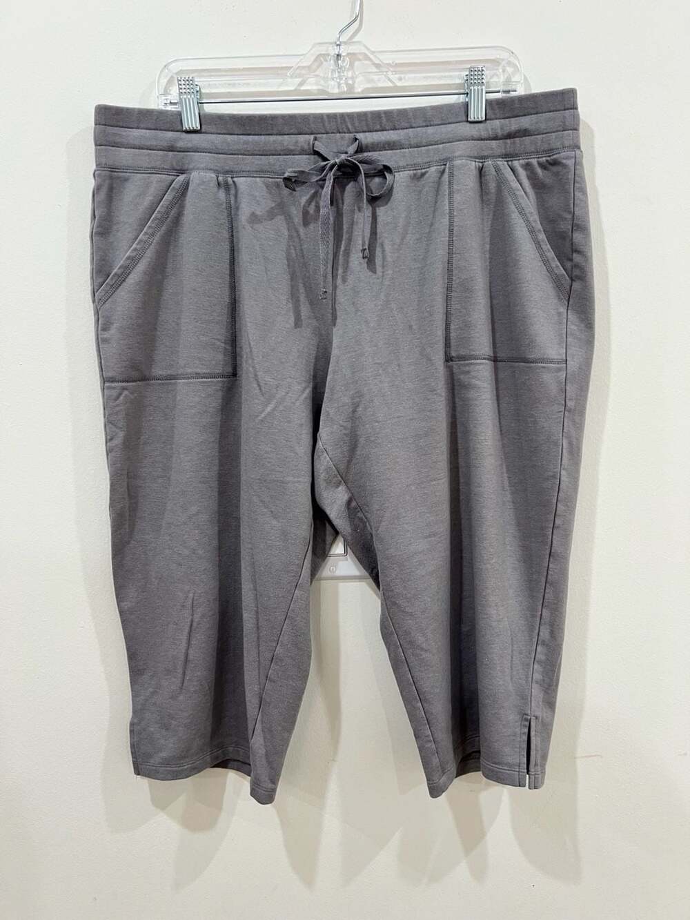 St. John's Bay Gray Drawstring Pull-On Capri Jogger Pants Petite XL